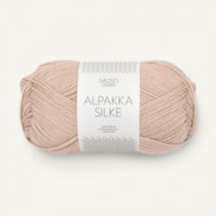 Sandnes Garn Alpakka Silke (3021) Licht Beige bij de Breiboerderij