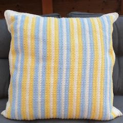 Gratis Patroon Kussen Stripes - Studio Muis - bij de Breiboerderij                            