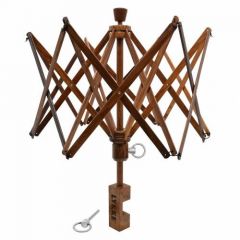 LYKKE paraplu haspel met tafelhouder (donker hout) bij de Breiboerderij                            