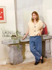 Enkel Patroon Sandnes Garn Collectie 2501 -  DIY - papieruitgave  - engels (alleen bij aankoop wol) - keuze uit 10 modellen bij de Breiboerderij                            