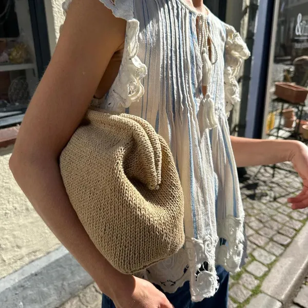 petiteknit cleo clutch a