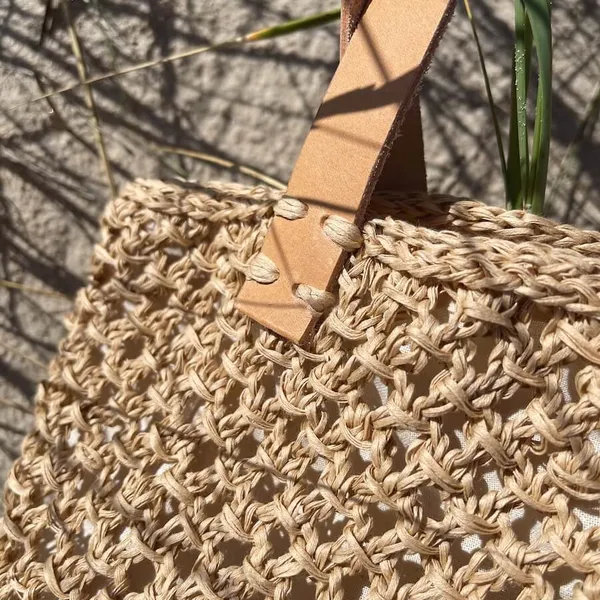 PetiteKnit - Leren Banden - leather strap (naturel) - 94 x 2 cm (2 stuks) - French Market Bag - Afbeelding 2