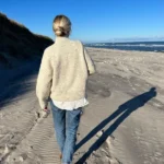 Breipakket PetiteKnit - Louvre Sweater - Sandnes Garn Peer Gynt