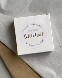 'Refresh your knit with PetiteKnit' - reservemesjes pluisverwijderaar - Afbeelding 2