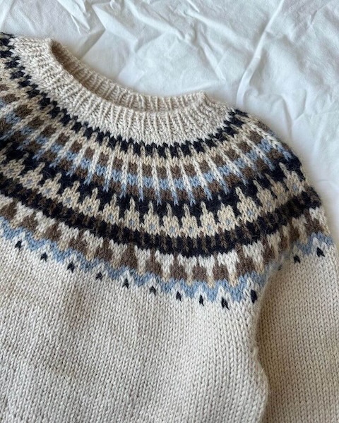 Patroon PetiteKnit - CELESTE Sweater JUNIOR - papieruitgave En/NL