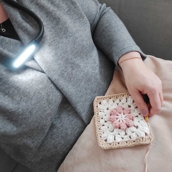Neklamp Aquila - 3 lichtstanden - met USB-C kabel oplaadbaar - bekend van Mr. Knitbear - Afbeelding 2