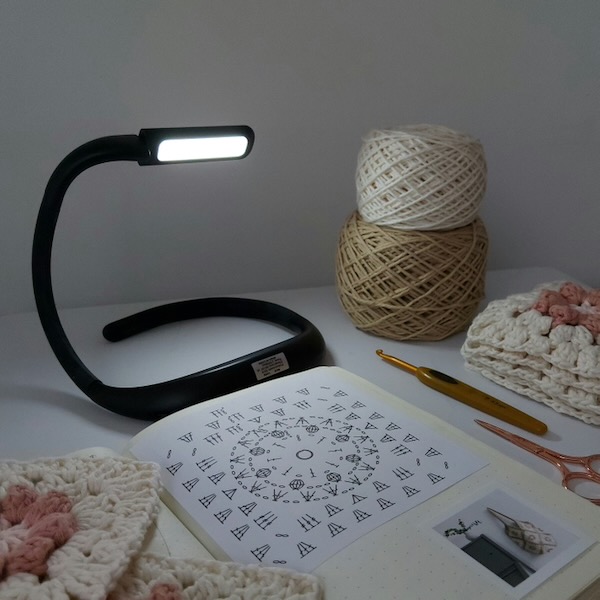 Neklamp Aquila - 3 lichtstanden - met USB-C kabel oplaadbaar - bekend van Mr. Knitbear - Afbeelding 4