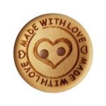 Houten Knoop met tekst 'Made with Love' 20 mm - 4 stuks