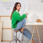 Breipatronen boek Sandnes Garn 2202 Soft Knit for Ladies engels/duits
