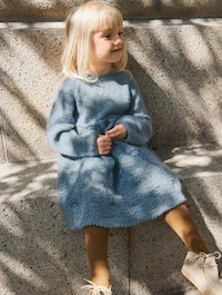 Breipatronen boek Sandnes Garn 2211 Soft Knits for Kids (engels/duits) - Afbeelding 4
