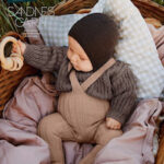 Breipatronen boek Sandnes Garn 2213 Soft Start (engels)