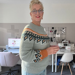 Haakpakket Trui Signe -IJsblauw- Juf Sas - excl. patroon, met 'juf-sas-label' (42/44/XL) - Afbeelding 2