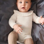 Breipatronen boek Sandnes Garn 2304 Lente / Zomer Baby (engels)