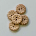 Houten knoop - bloem / ster - blank 15 mm - per stuk