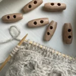Houten pil knebel knopen ongelakt