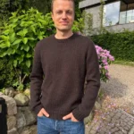 niels sweater a