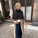 petiteknit ivy cape