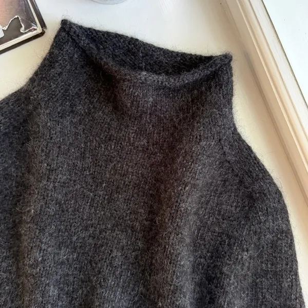petiteknit ivy cape